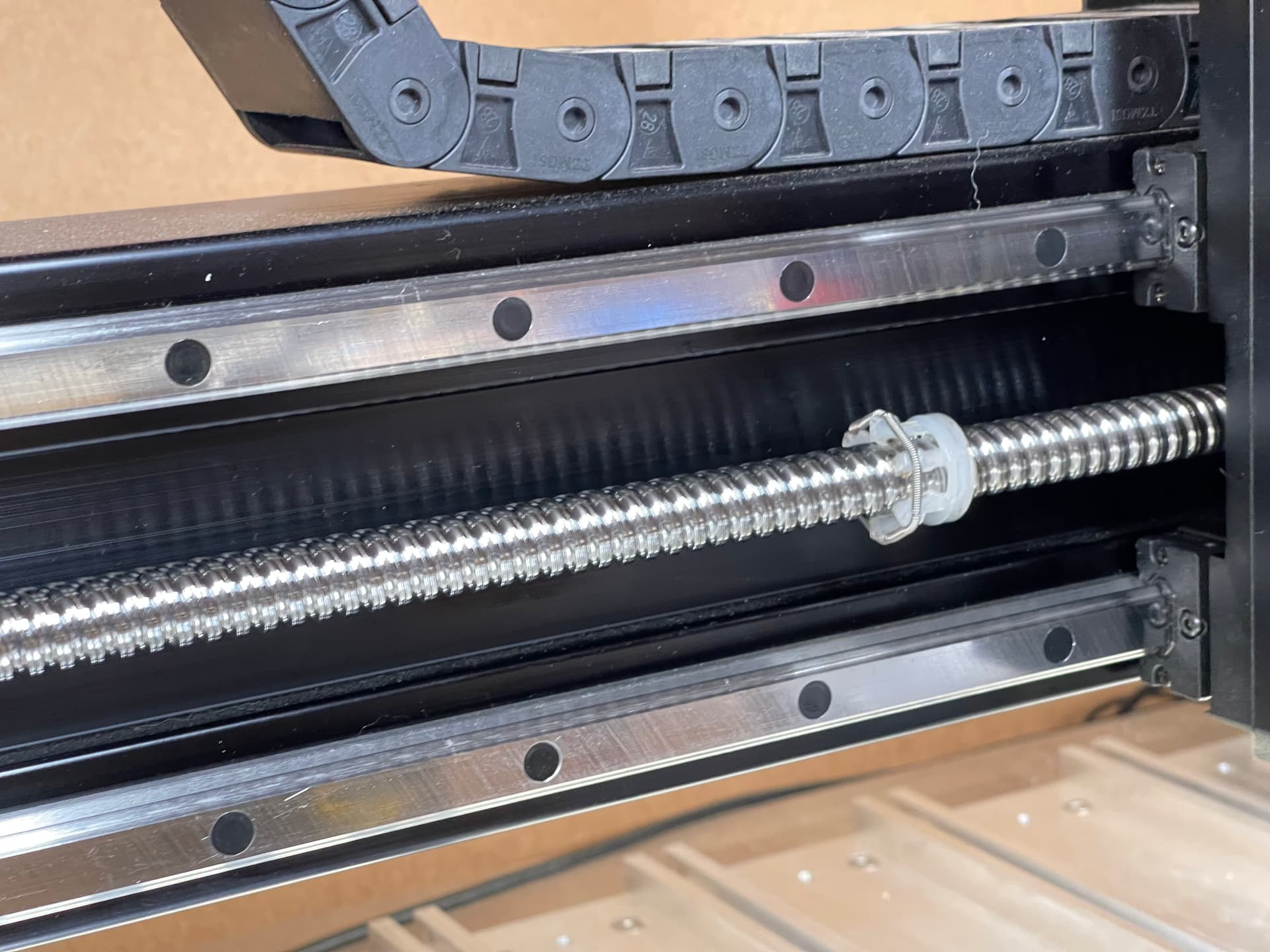 Whats this on my X ball screw?!? - Shapeoko HDM - Carbide 3D