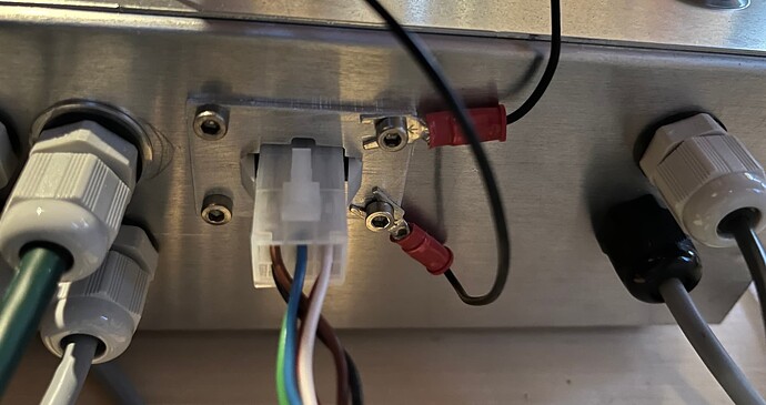 6-pin connector