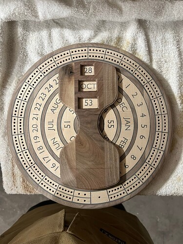 Round_Cribbage_Board_15