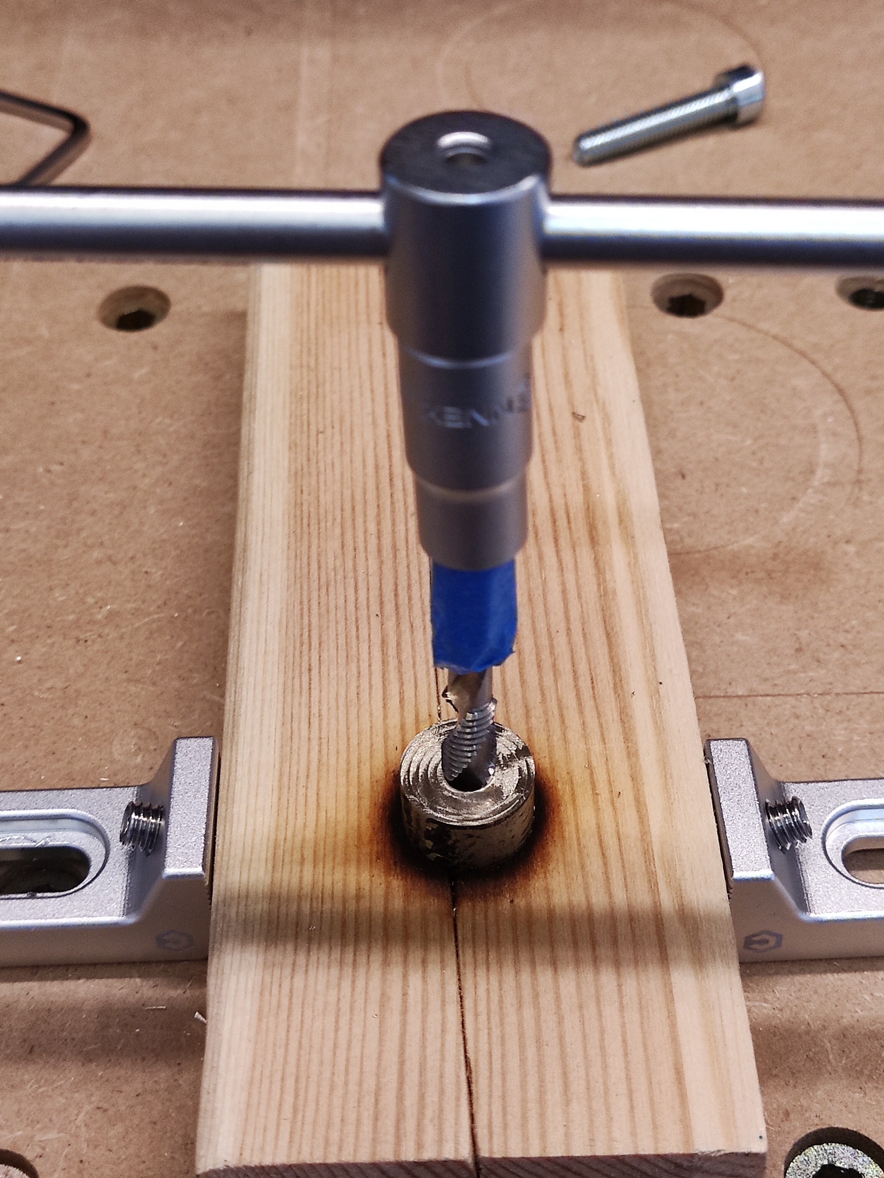 Vinyl cutter attachment with standard vinyl drag knife - Shapeoko - Carbide  3D Community Site